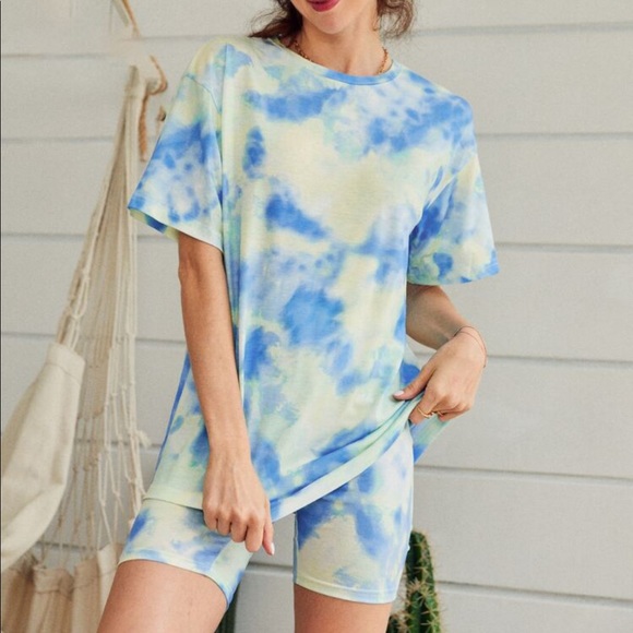 NWOT Tie Dye Top and Shorts/Sleepwear - Picture 2 of 9